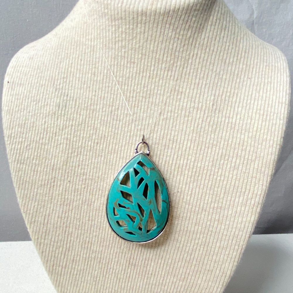 💎Teardrop Pendant Open Marbled Mint Green Stone Silver Tone Setting